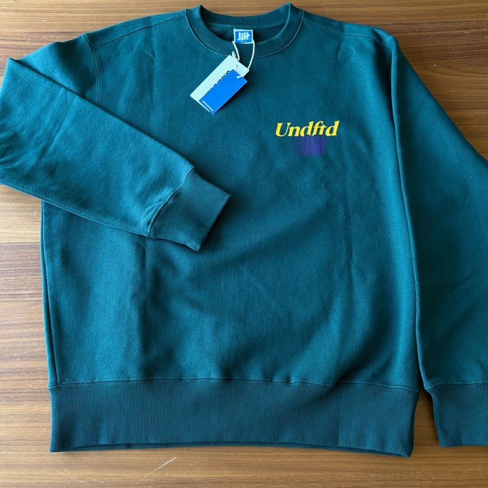 UNDEFEATED UNDFTD New with Tags Pine Green Sweatshirt Crewneck From Shanghai